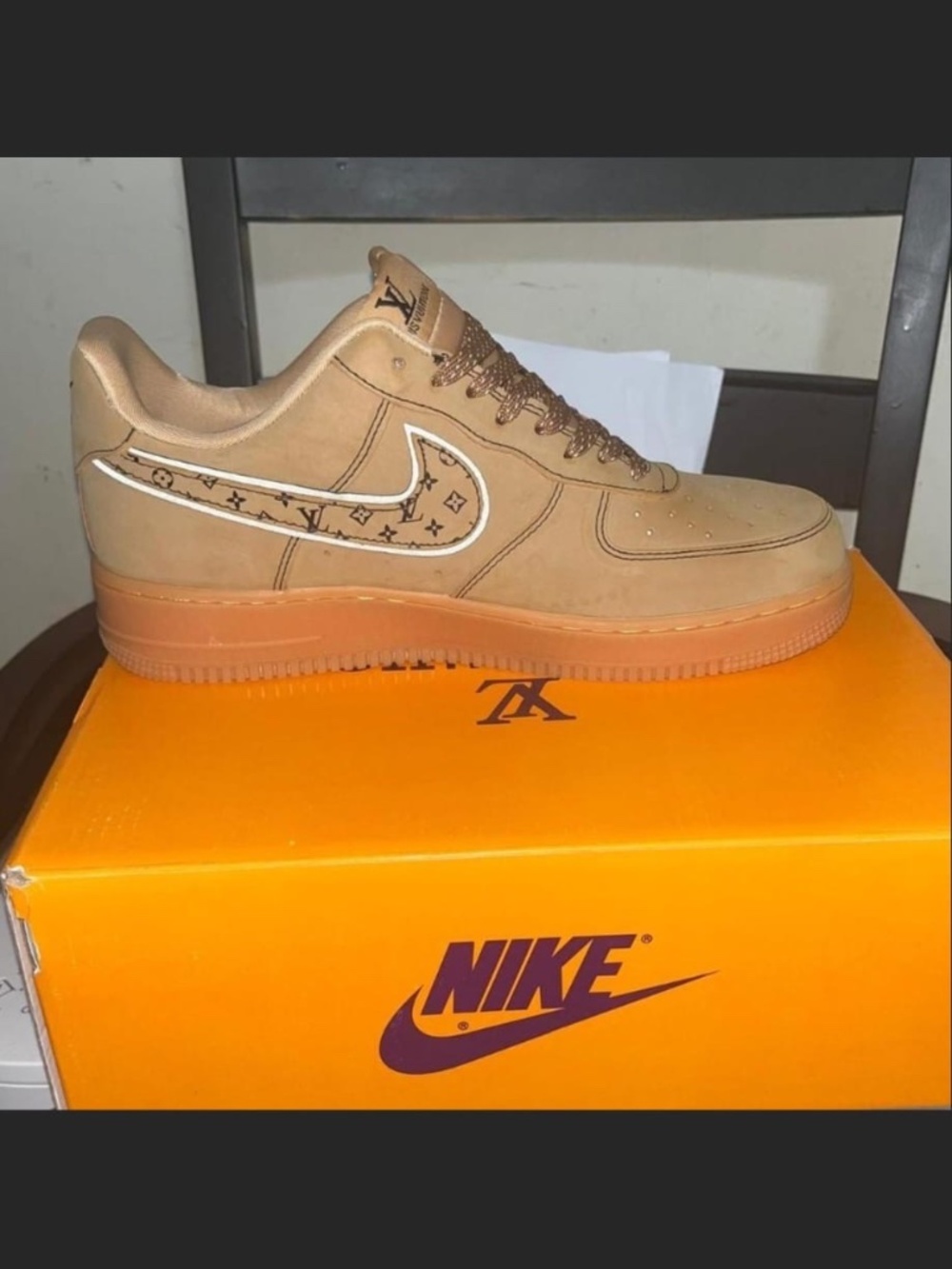 Cute fashion shoes size 10